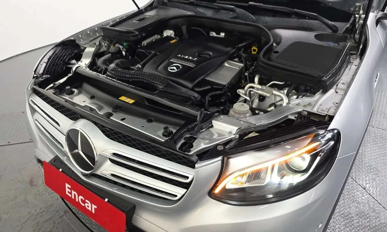 Mercedes-Benz GLC * GLC350e 4MATIC Premium * , снимка 6 - Автомобили и джипове - 56296515