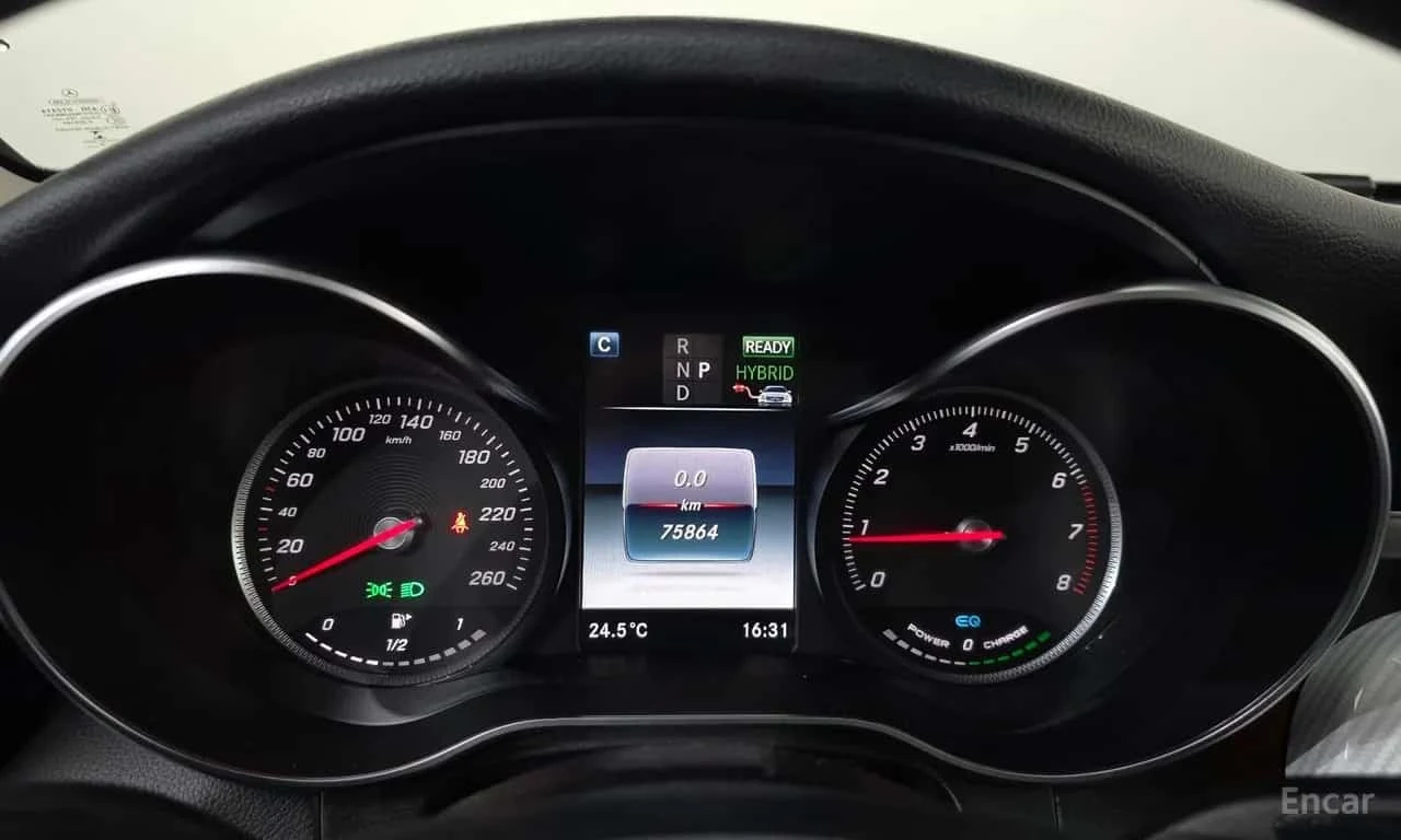 Mercedes-Benz GLC * GLC350e 4MATIC Premium * , снимка 8 - Автомобили и джипове - 56296515
