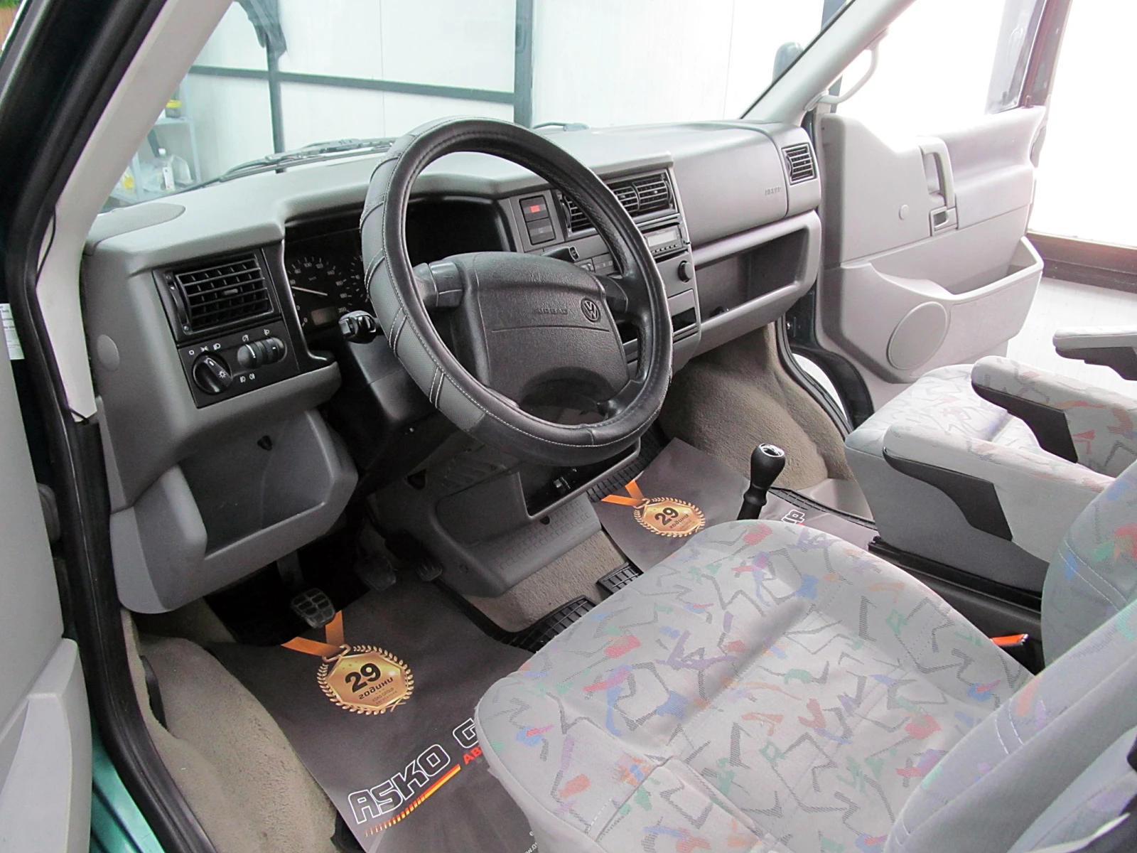 VW T4 MULTIVAN/2.5TDI/LIZING - изображение 10
