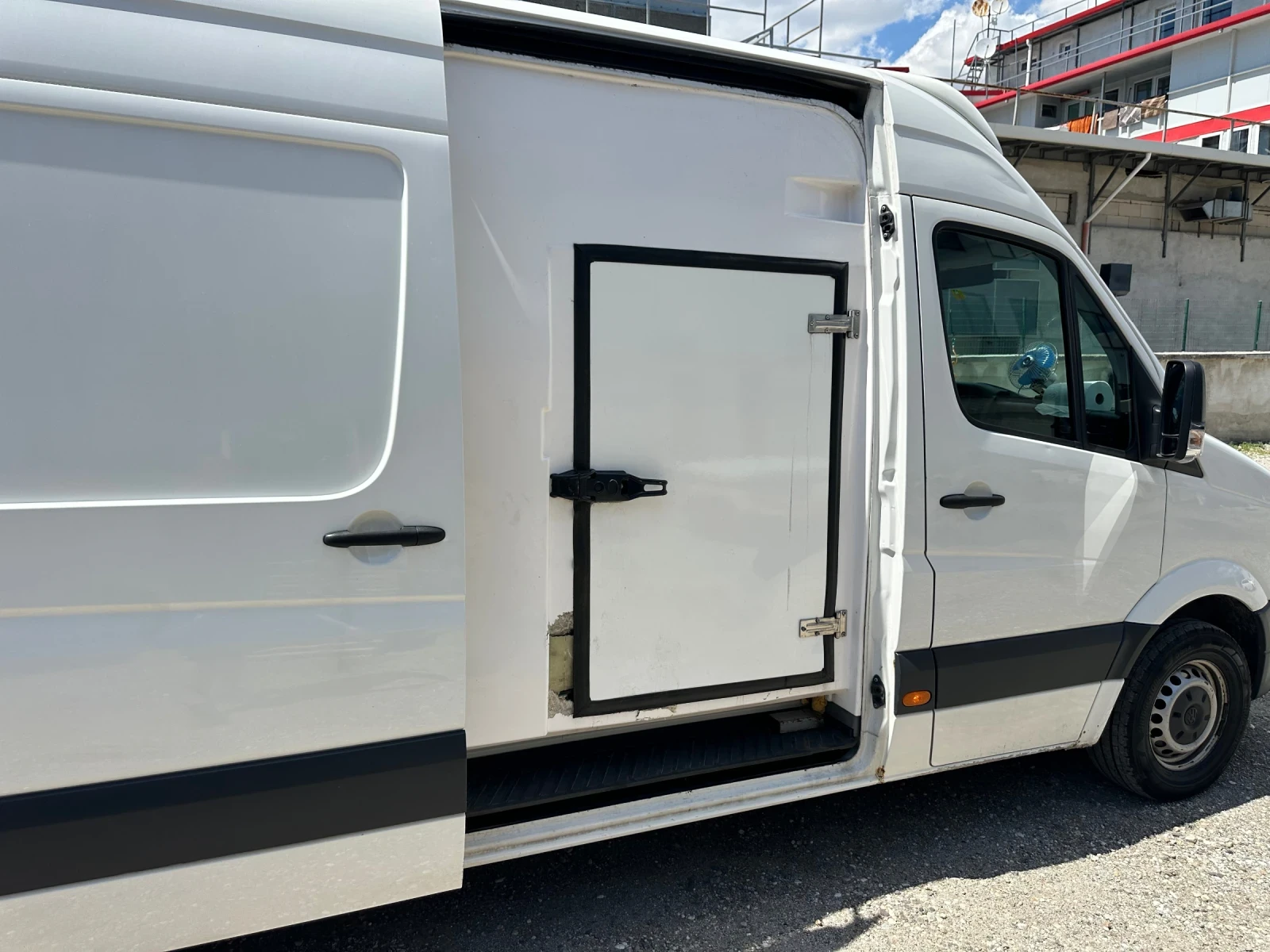 VW Crafter 2.0 TDI Maxi Хладилен L4H3 N1, снимка 9 - Бусове и автобуси - 55223620
