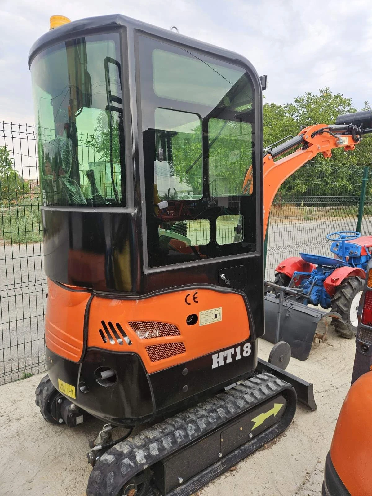 Трактор Yanmar Yanmar, снимка 14 - Селскостопанска техника - 48045177