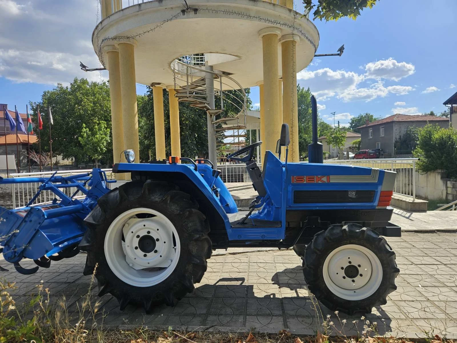 Трактор Yanmar Yanmar, снимка 9 - Селскостопанска техника - 48045177