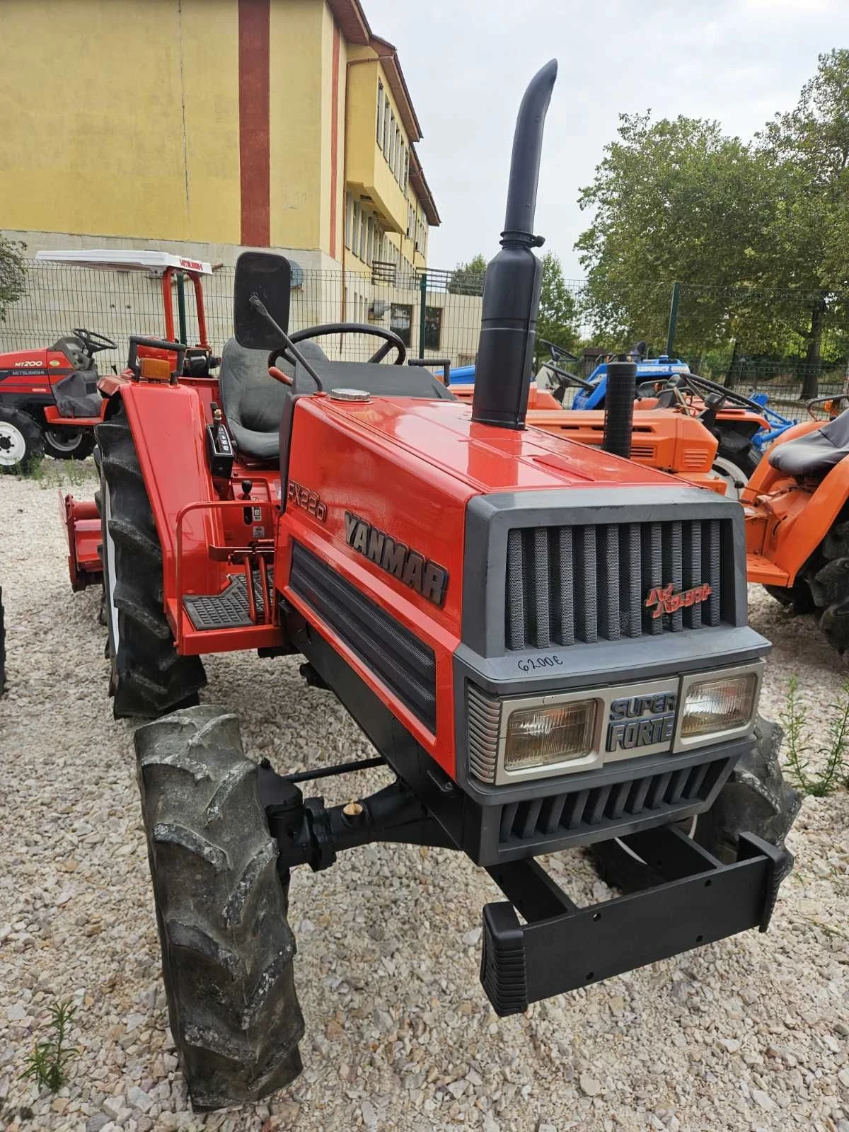 Трактор Yanmar Yanmar, снимка 3 - Селскостопанска техника - 48045177
