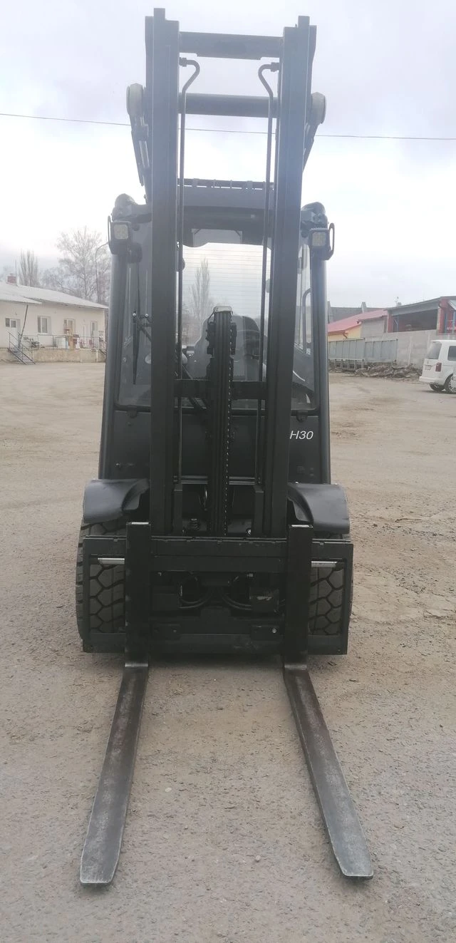 Мотокар Linde H30D-02, снимка 4 - Индустриална техника - 54609300