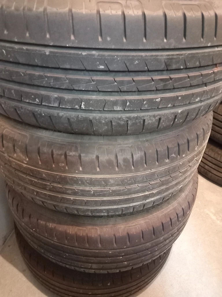 Гуми Летни 185/60R15, снимка 1 - Гуми и джанти - 49420242