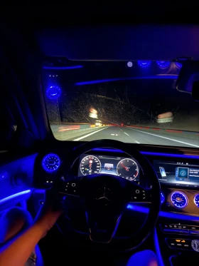 Mercedes-Benz E 350 DIGITAL AMG DISTRONIC, снимка 16