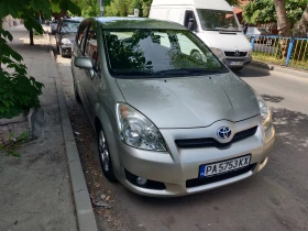Обява за продажба на Toyota Corolla verso 2.2 D4D ~8 000 лв. - изображение 1