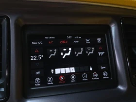 Dodge Challenger 5.7 5.7 Automatic КРАЙНА ЦЕНА: 58897 EUR | Auto.bg — изображение 15