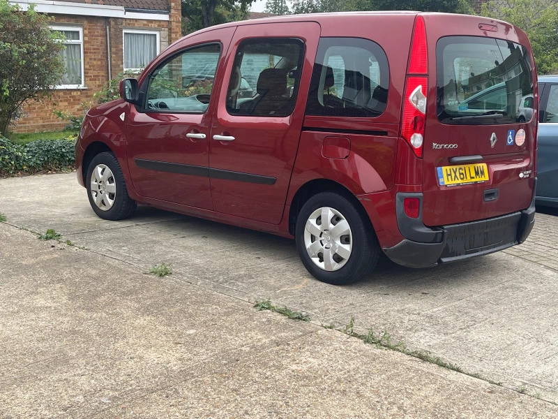 Renault Kangoo Disabled  , снимка 3 - Автомобили и джипове - 46750902