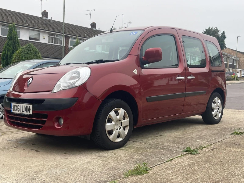 Renault Kangoo Disabled  , снимка 4 - Автомобили и джипове - 46750902