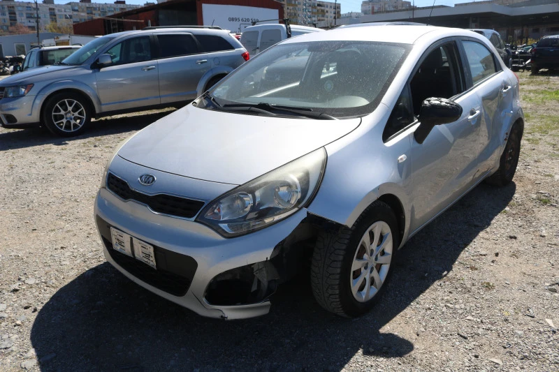 Kia Rio 1.2i, снимка 5 - Автомобили и джипове - 45038203