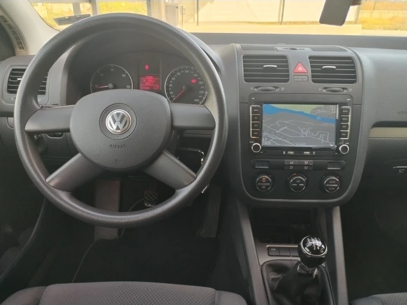 VW Golf 1.9 TDI 105, снимка 7 - Автомобили и джипове - 47511613