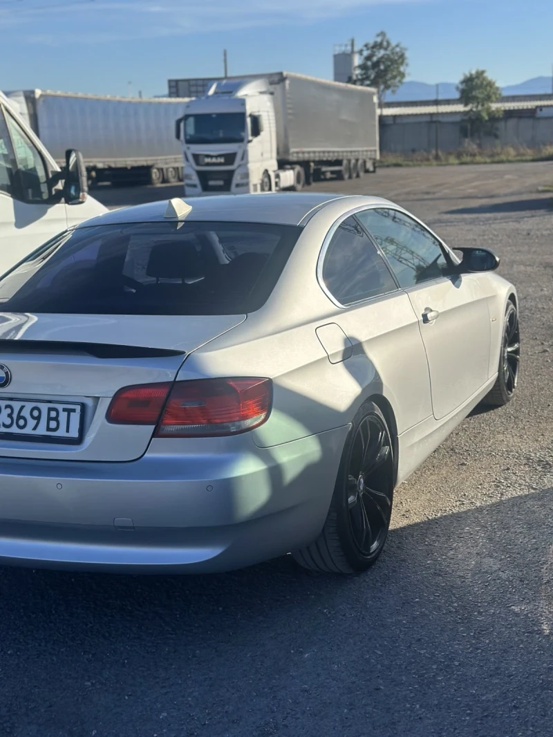 BMW 330, снимка 9 - Автомобили и джипове - 47960949