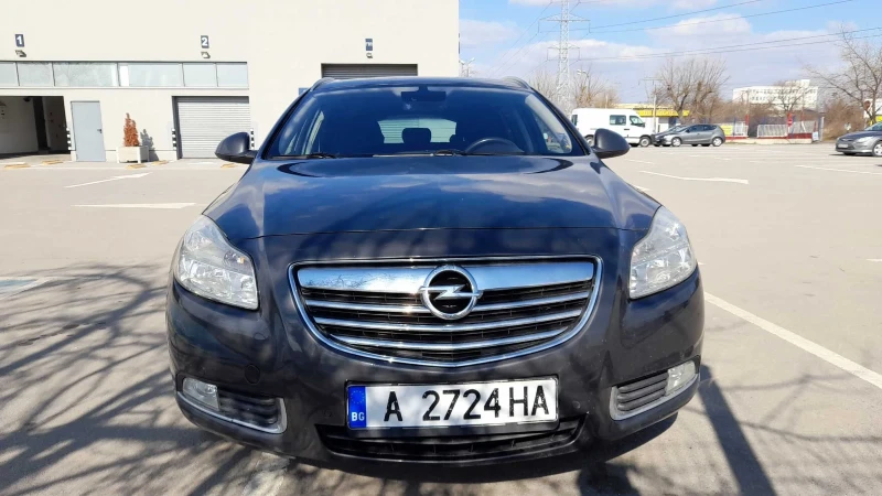 Opel Insignia, снимка 6 - Автомобили и джипове - 48002221