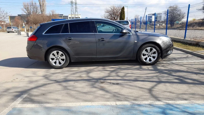 Opel Insignia, снимка 4 - Автомобили и джипове - 48002221