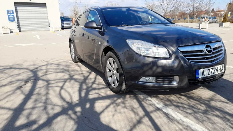 Opel Insignia, снимка 2 - Автомобили и джипове - 48002221