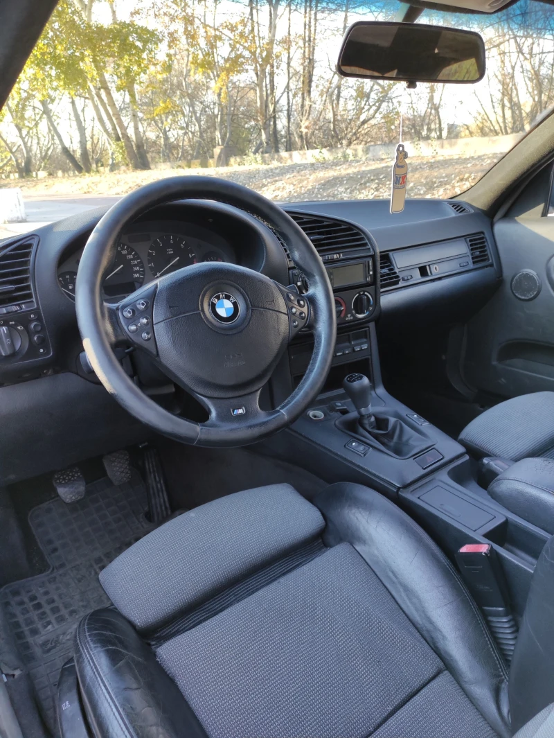 BMW 320, снимка 7 - Автомобили и джипове - 48117861