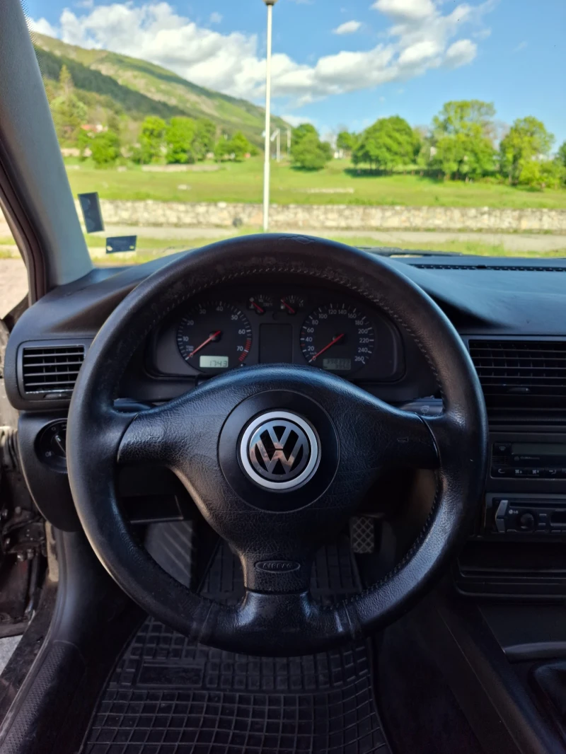 VW Passat B5 1.8T , снимка 9 - Автомобили и джипове - 51122675