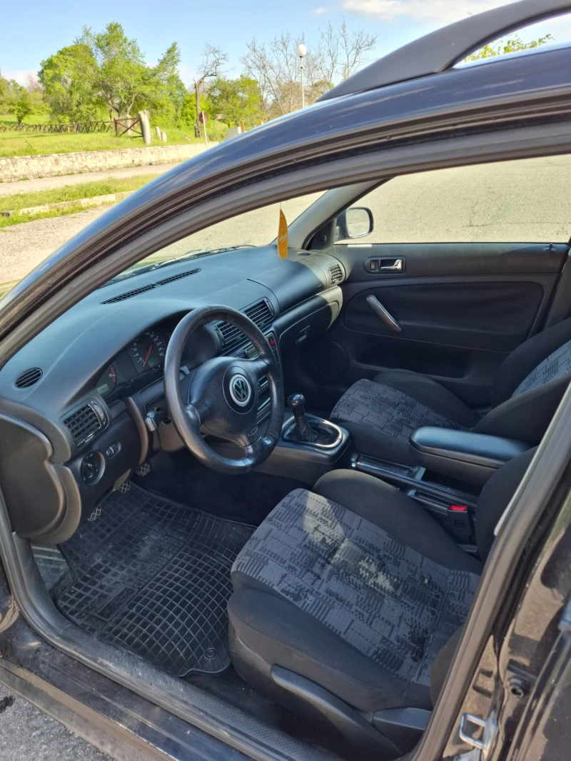 VW Passat B5 1.8T , снимка 12 - Автомобили и джипове - 51122675