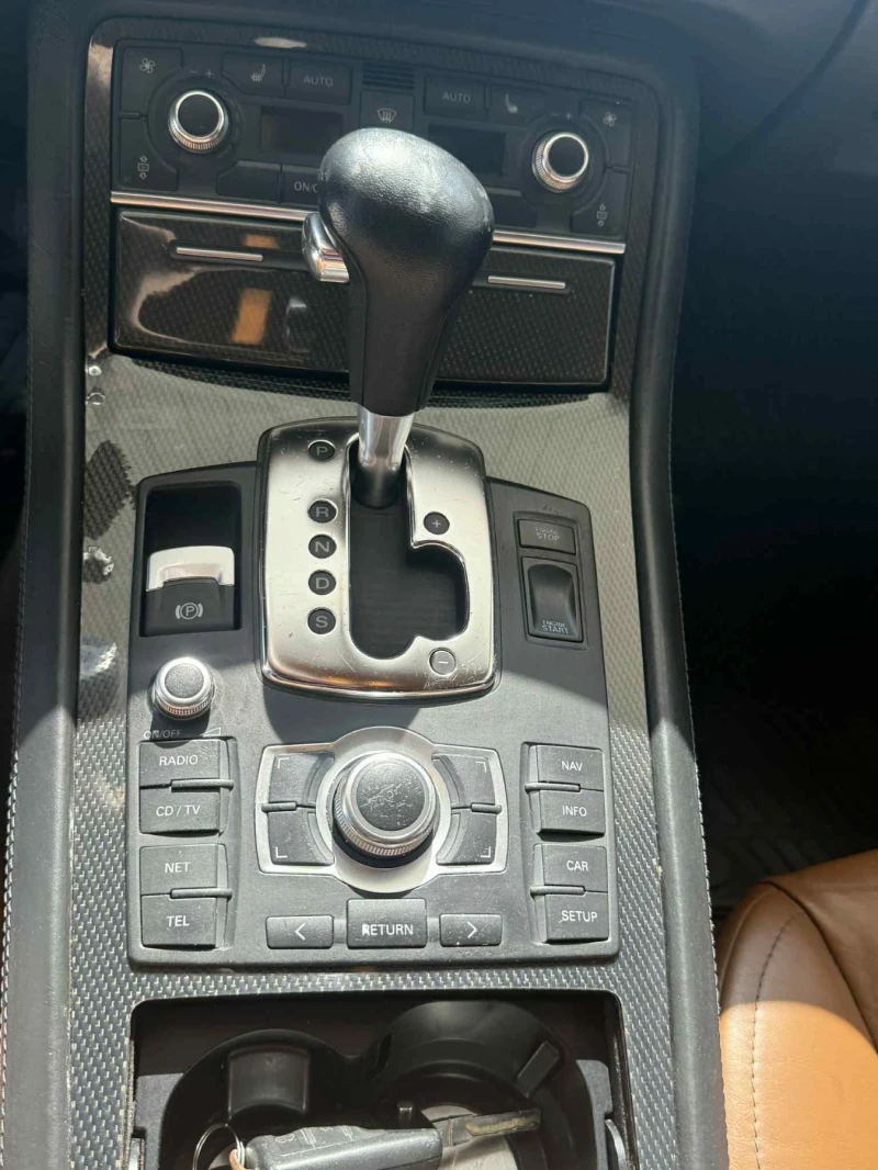 Audi A8 4.2/335, снимка 13 - Автомобили и джипове - 50970334