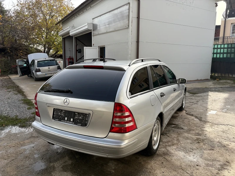 Mercedes-Benz C 220 2.2 CDI НОВ ВНОС АВТОМАТИК, снимка 4 - Автомобили и джипове - 52516632