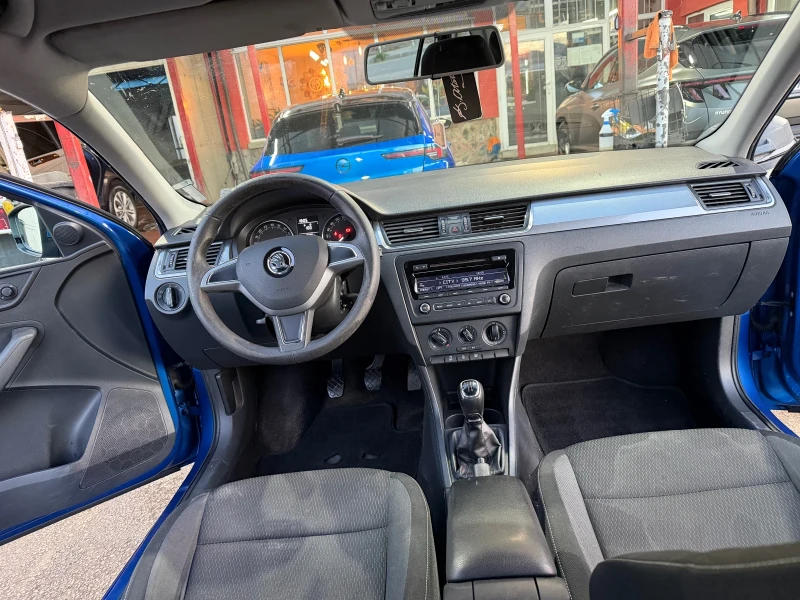 Skoda Rapid, снимка 13 - Автомобили и джипове - 52958933