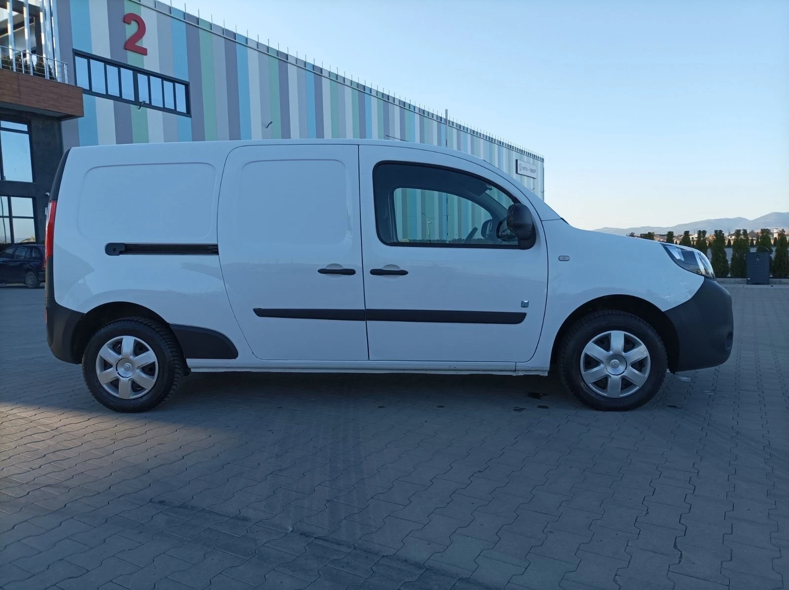 Renault Kangoo ZE - изображение 2