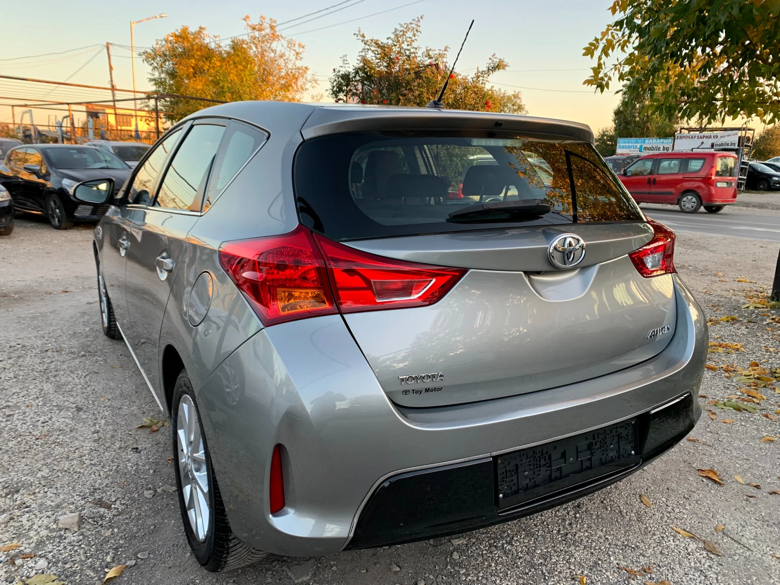 Toyota Auris 1.4d4d НАВИ КАМЕРА ЕВРО 5 - изображение 3