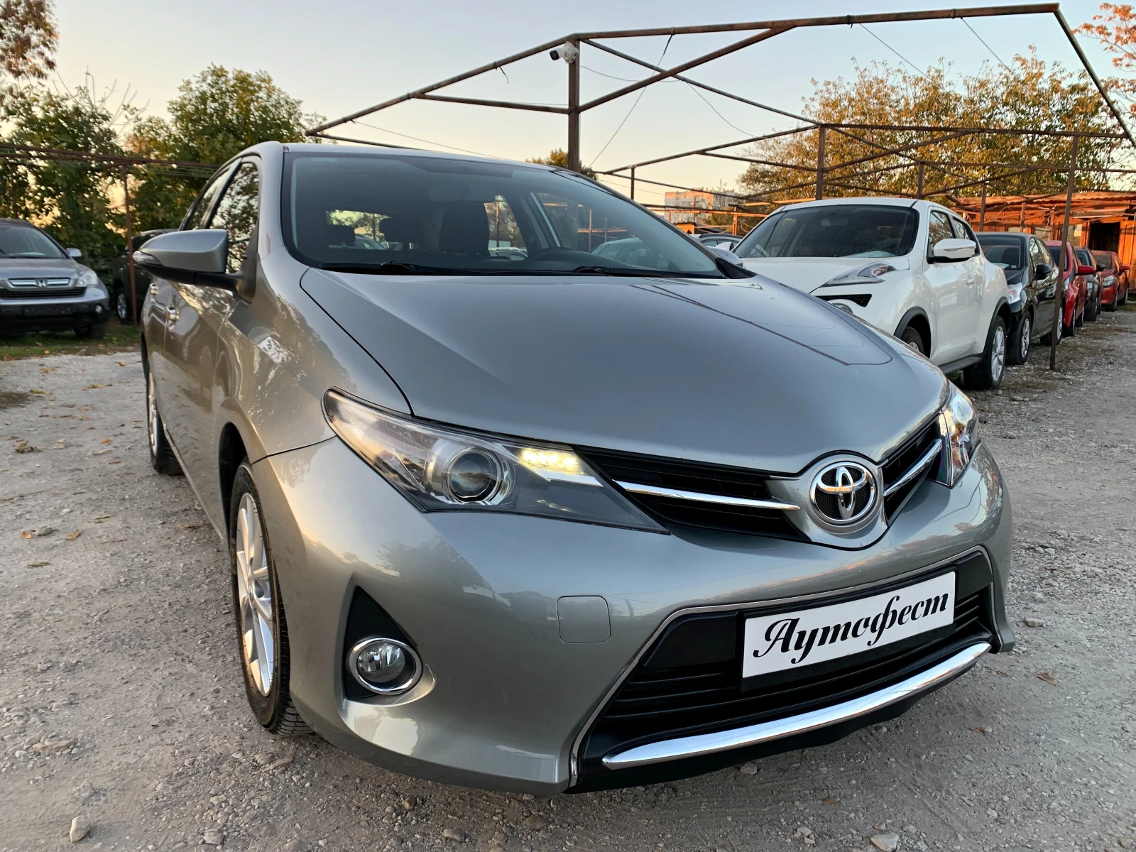 Toyota Auris 1.4d4d НАВИ КАМЕРА ЕВРО 5 - изображение 2