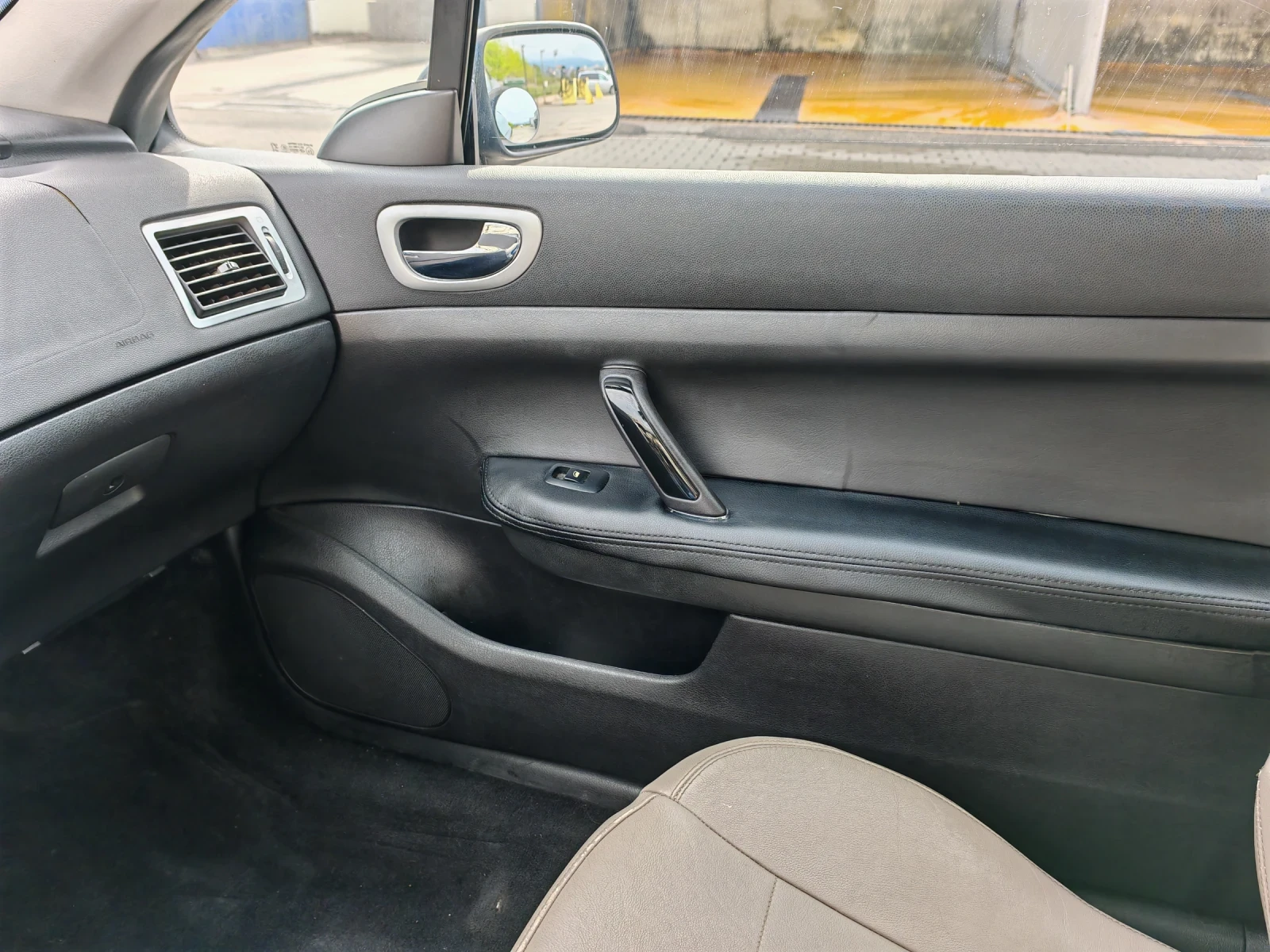 Peugeot 307 CC - изображение 10