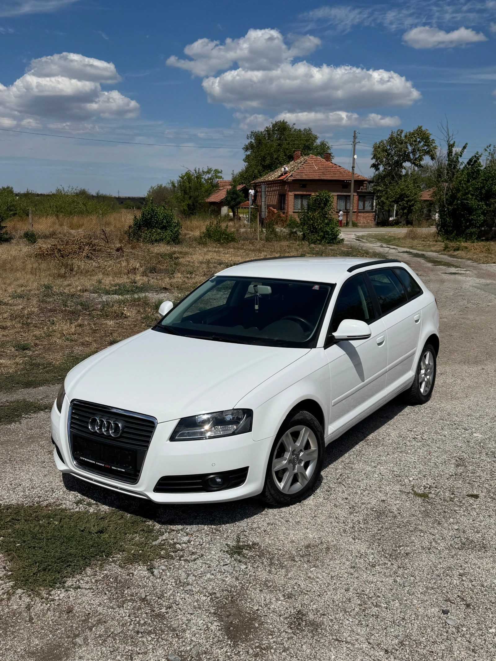 Audi A3 1.6i Facelift! 102кс - изображение 2