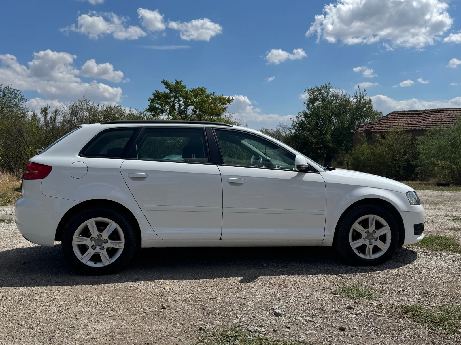 Audi A3 1.6i Facelift! 102кс - изображение 3