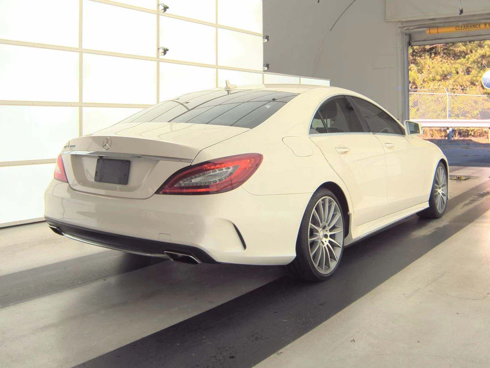 Mercedes-Benz CLS 400 Designo* Panorama* Memory* Massage*  - изображение 4