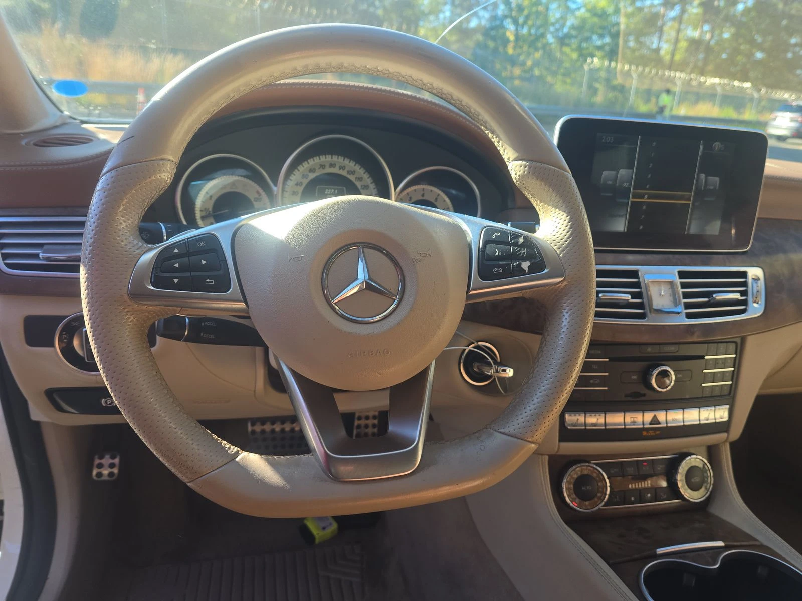 Mercedes-Benz CLS 400 Designo* Panorama* Memory* Massage*  - изображение 8