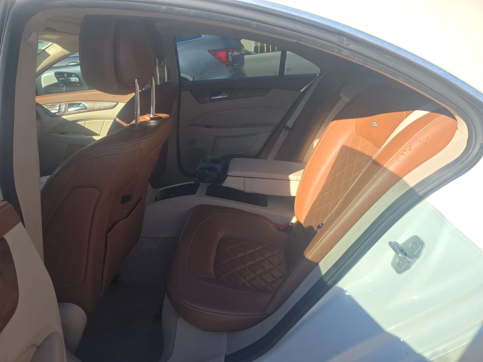 Mercedes-Benz CLS 400 Designo* Panorama* Memory* Massage*  - изображение 9