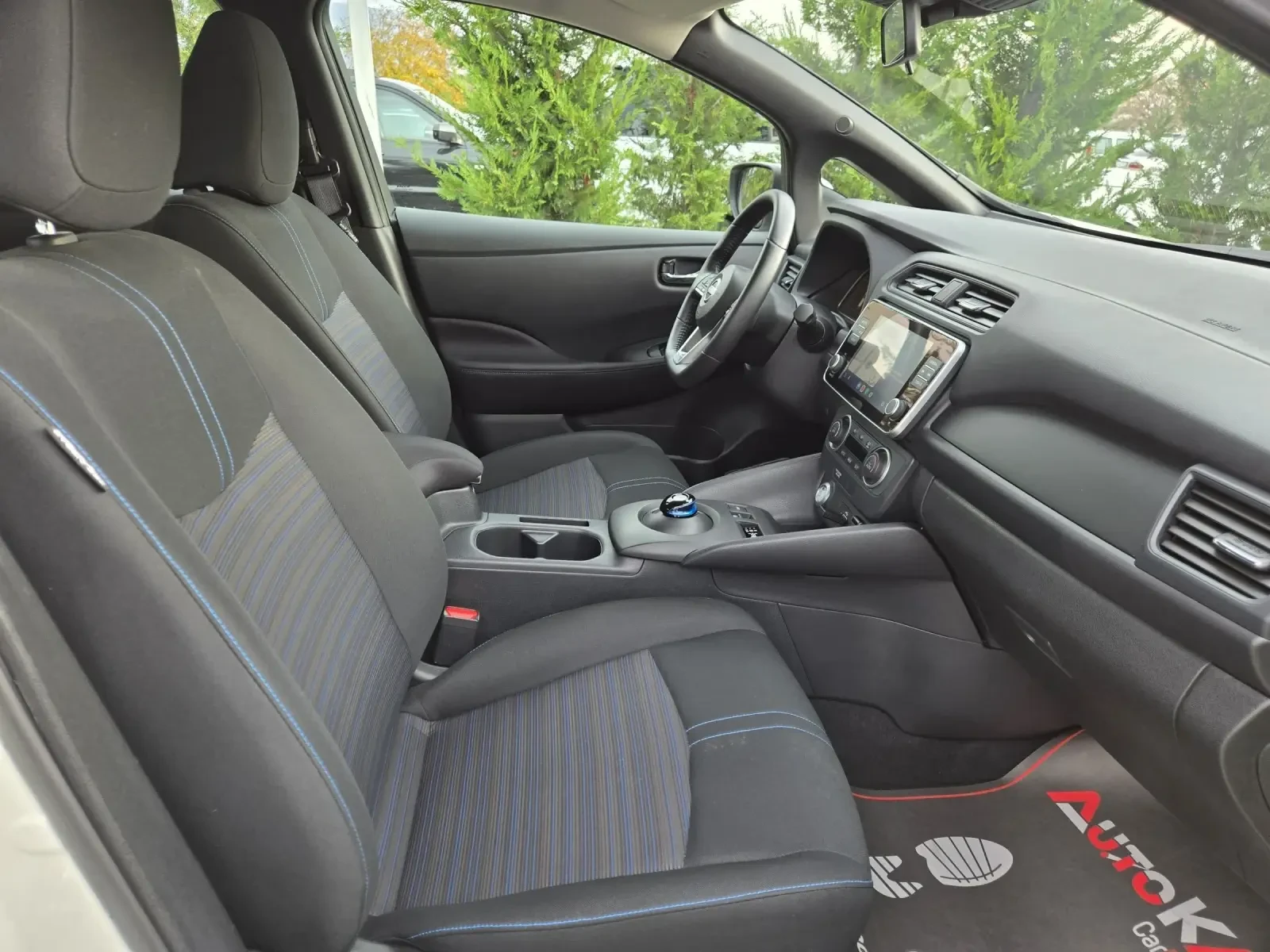 Nissan Leaf  40KW= 10.000km!!!= ���������� �� ���!= DISTRONIC | Mobile.bg � ����������� 15