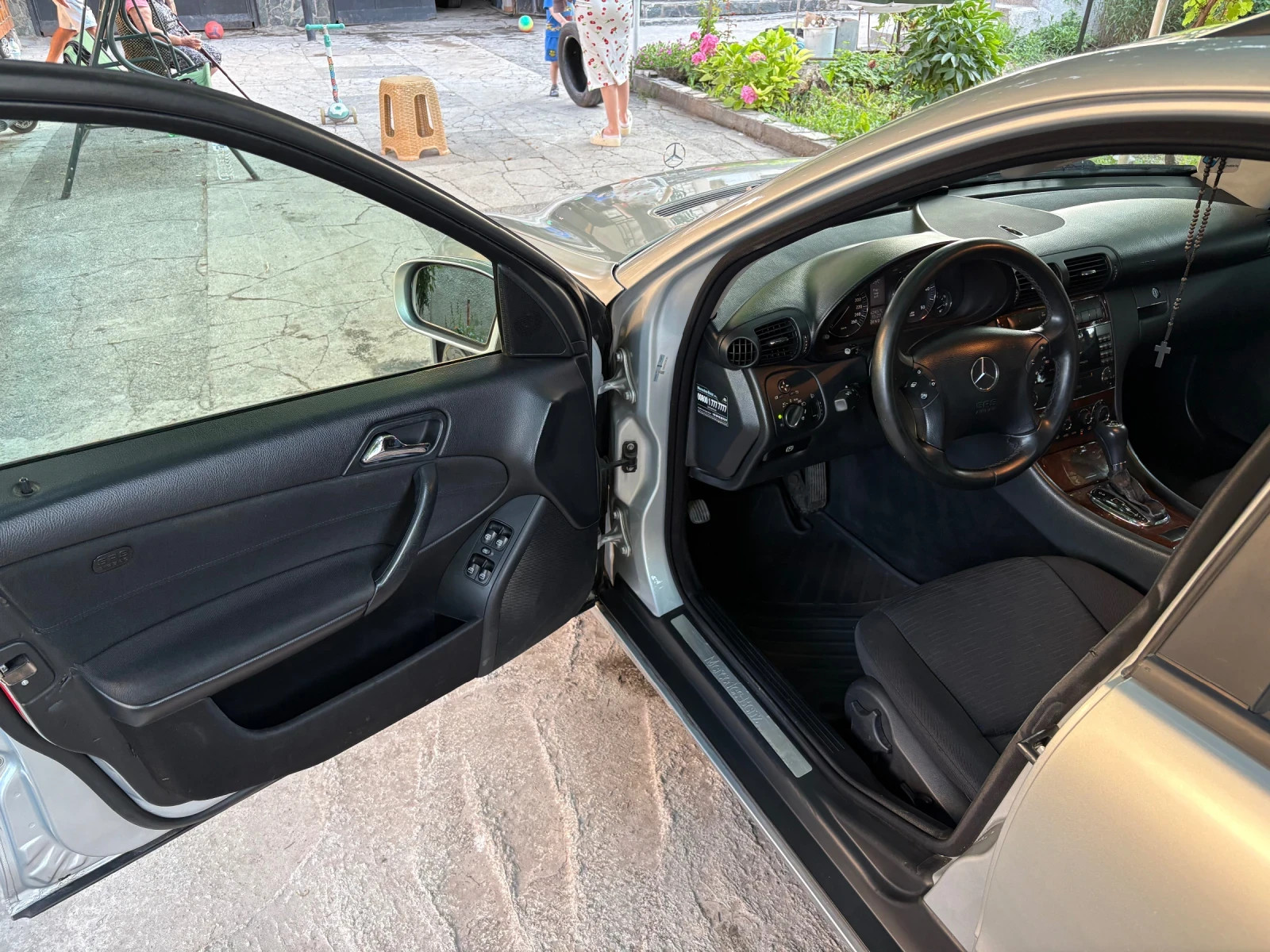 Mercedes-Benz C 220 2.2 CDI НОВ ВНОС С КЛИМАТИК ЛИЗИНГ , снимка 5 - Автомобили и джипове - 52516632