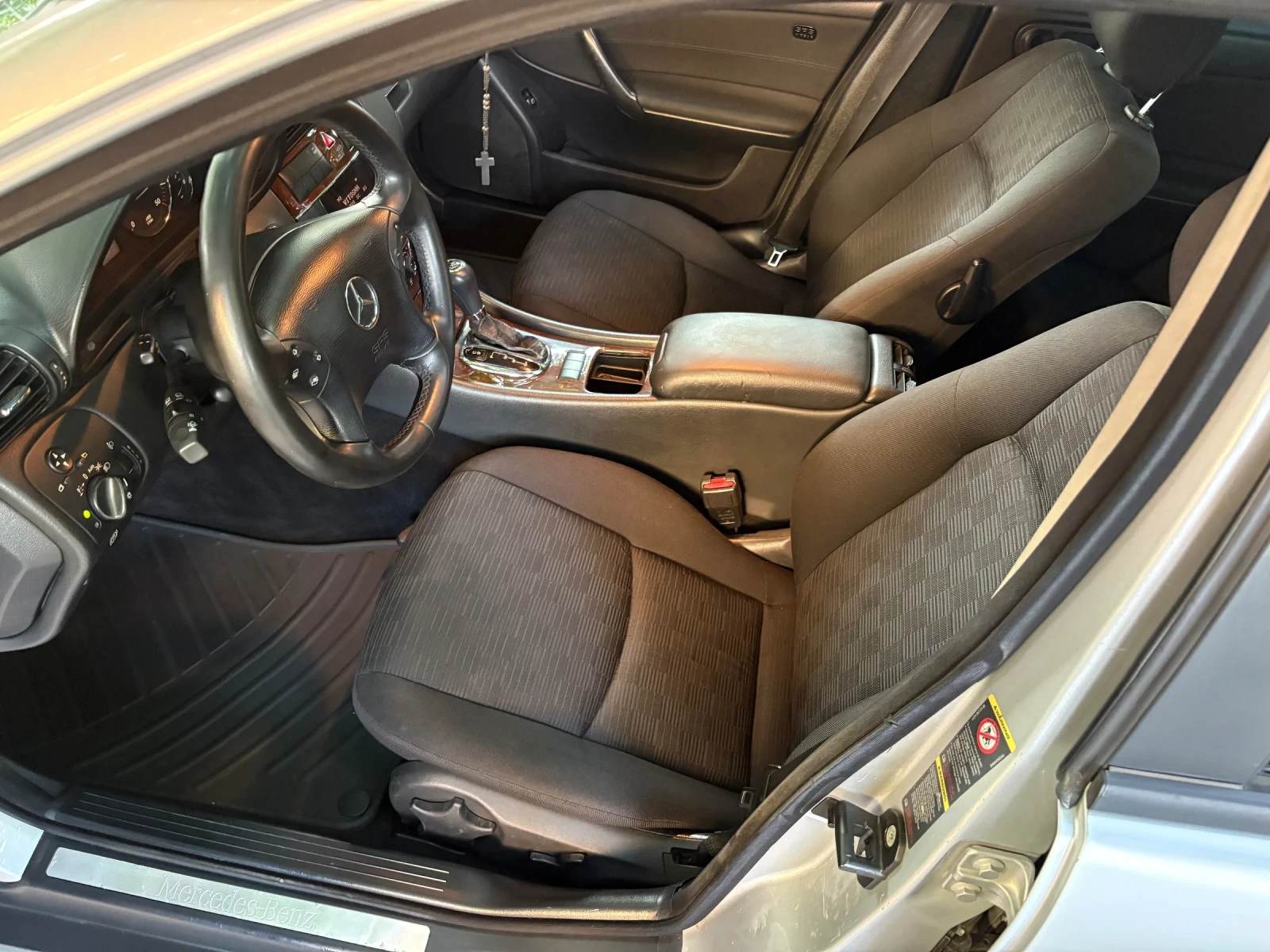 Mercedes-Benz C 220 2.2 CDI НОВ ВНОС С КЛИМАТИК ЛИЗИНГ , снимка 6 - Автомобили и джипове - 52516632