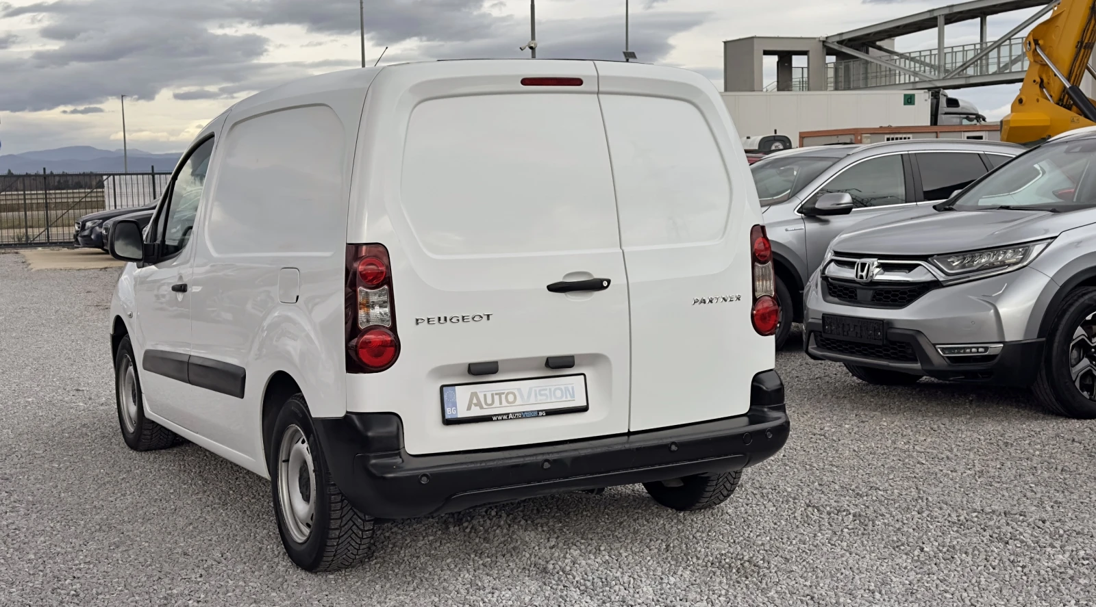 Peugeot Partner 1.6HDi 100кс., Autom., Klima - изображение 4