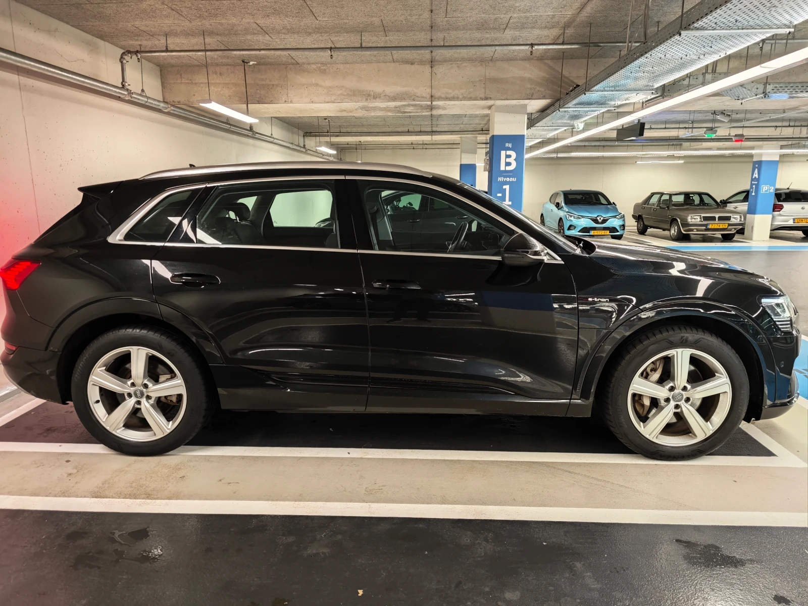 Audi E-Tron 50 Quattro, 71kWH, 107000km!Гаранция, Launch editi - изображение 5