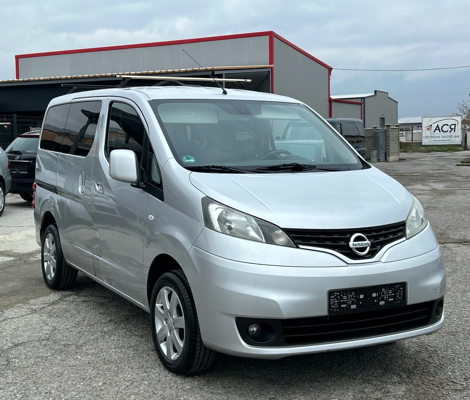 Nissan e-NV200 1.5DCI    5        | Mobile.bg   7