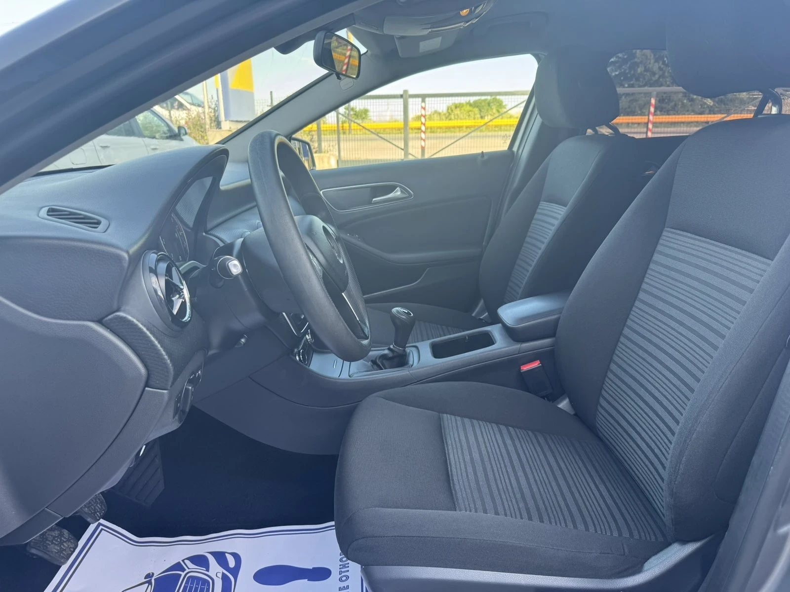 Mercedes-Benz A 180  - изображение 9