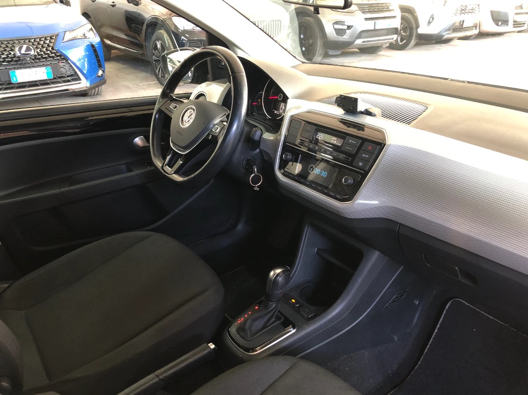 VW Up e-Up! 37 kWh, снимка 12 - Автомобили и джипове - 53820254