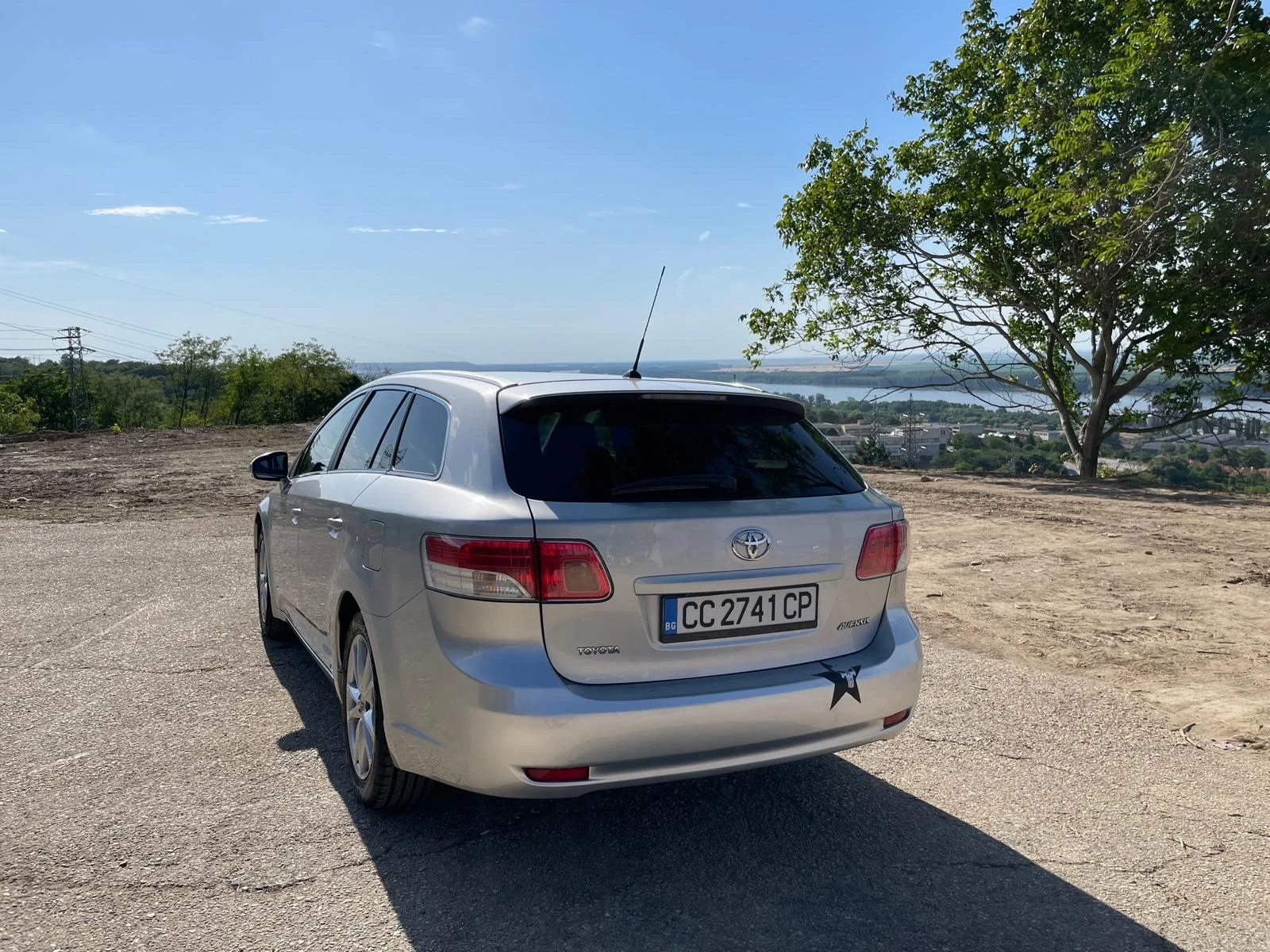 Toyota Avensis, снимка 4 - Автомобили и джипове - 53841119