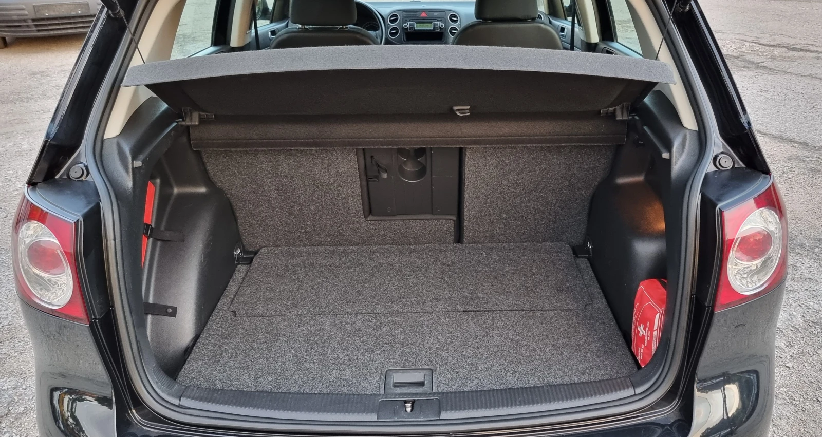 VW Golf Plus 2.0 TDI, снимка 11 - Автомобили и джипове - 54031574