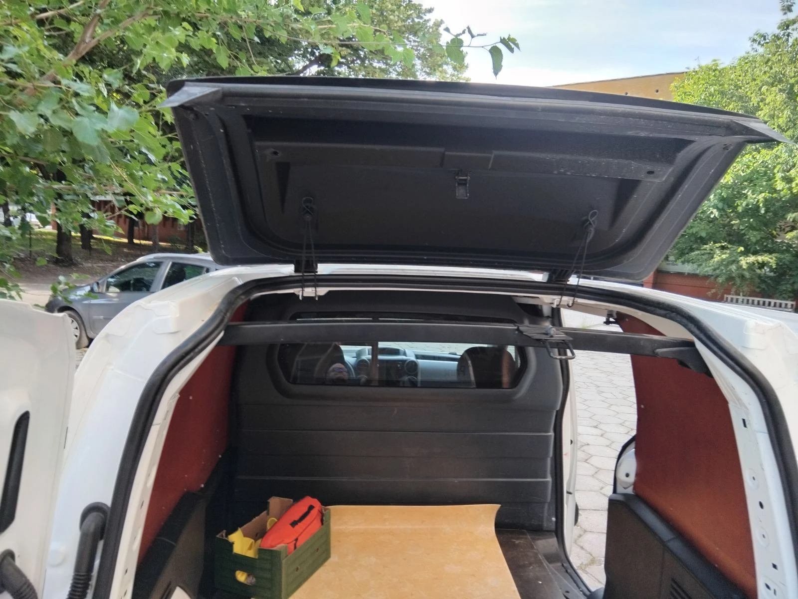 Peugeot Partner, снимка 5 - Автомобили и джипове - 54063387