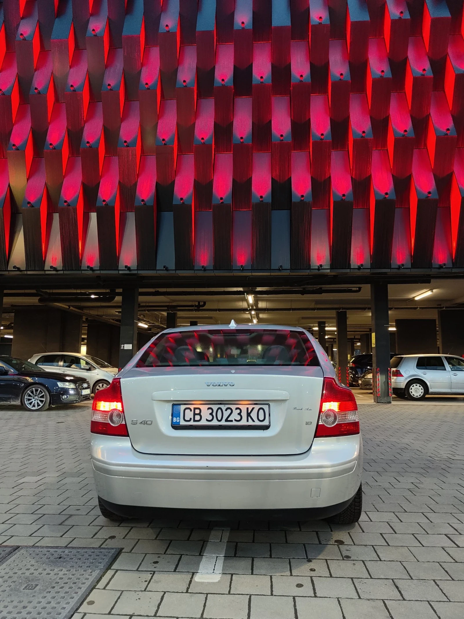 Volvo S40 1.8 ГАЗ/БЕНЗИН, снимка 2 - Автомобили и джипове - 54117055