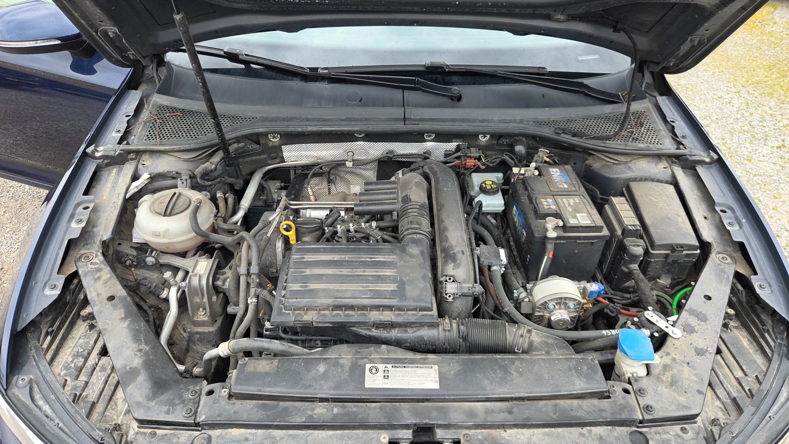 VW Passat 1.4i DSG ГАЗ.ИНЖ., снимка 17 - Автомобили и джипове - 54226465