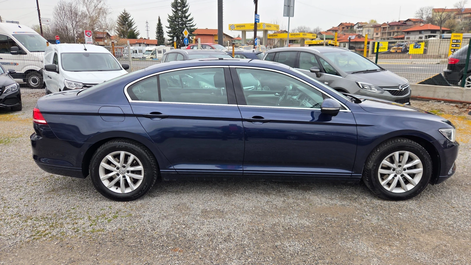 VW Passat 1.4i DSG ГАЗ.ИНЖ., снимка 7 - Автомобили и джипове - 54226465
