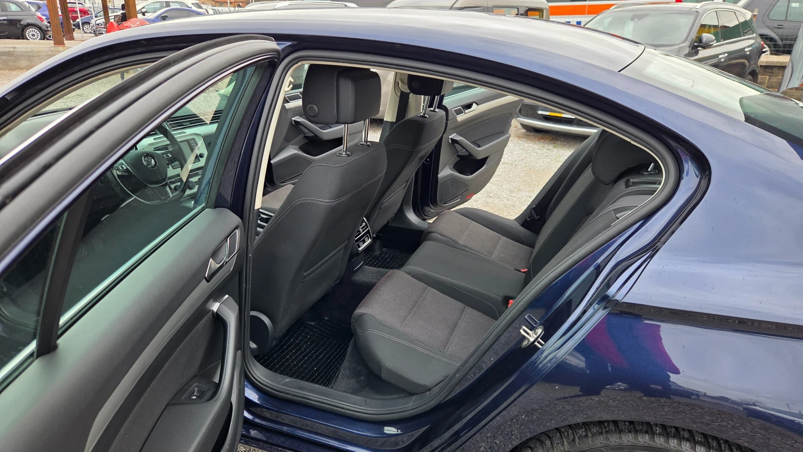 VW Passat 1.4i DSG ГАЗ.ИНЖ., снимка 10 - Автомобили и джипове - 54226465